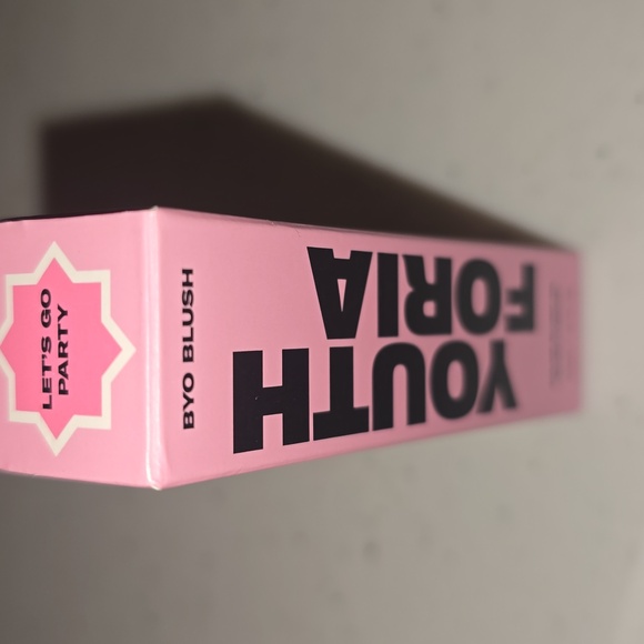 Youthforia BYO Blush, Shade Lets Go Party - Picture 3 of 3